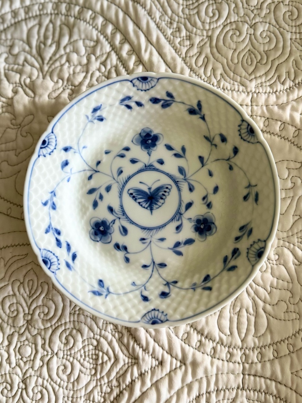 Bing & Grondahl Sommerfugal dessert, cake or bread-and-butter side plate